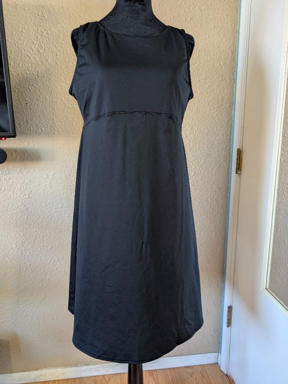 Columbia Active Dress (NWT) Black - Large